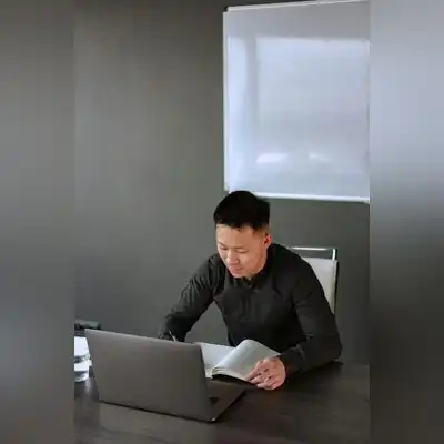 元菊昕